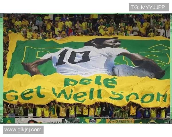 追忆前年离世的足球明星们的辉煌与传奇人生